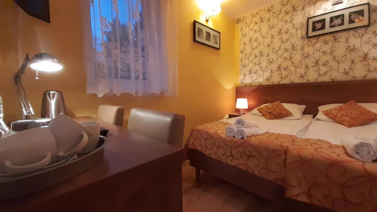 Pensjonat Zielone Wzgorze Boleslawow Stronie Śląskie Extérieur photo